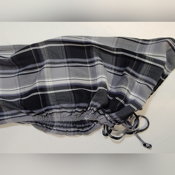 URBAN OUTFITTERS Women's Size Large Round Neckline Long Sleeve w/ drawstrings - Picture 7 of 10